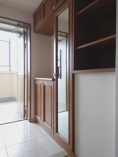 ヴェレーザ登町【6階】の玄関