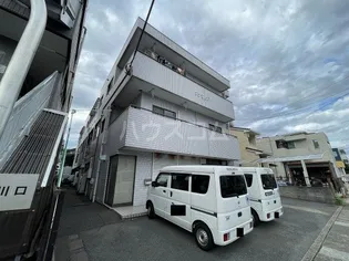 グリーンピア【2階】の外観