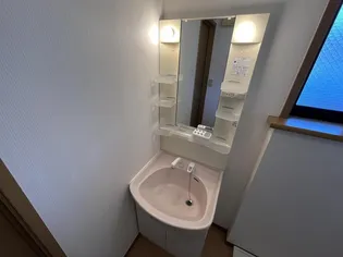 エクセレントスリーフォー【2階】の内装