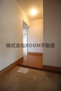 リ・バースコート宮丸【4階】の内装