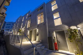 feel CnB【1階】の外観