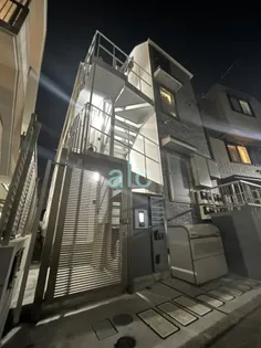 東京都中野区中野1【アパート】の外観