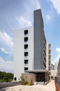 大阪府大阪市東淀川区井高野1【マンション】の外観