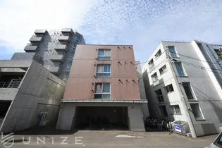 北海道札幌市豊平区平岸四条7【マンション】の外観