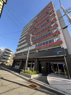 セレニテ江坂エクラ【3階】の外観