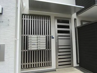 エルグランド【3階】の外観