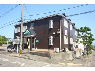 パインハウス【1階】の外観