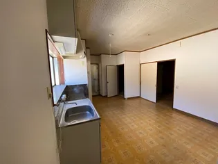 小菊荘【2階】の居間