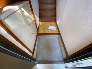 小菊荘【2階】の玄関