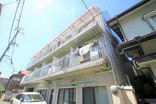 第一Mビル【2階】の外観