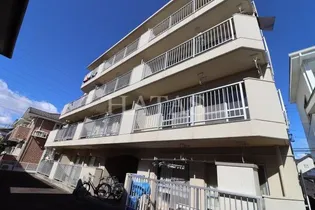 ファミールM【2階】の外観