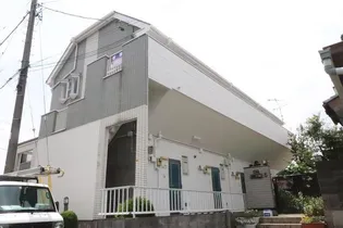 グランドフジ弐番館【1階】の外観