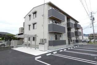 トリシア【3階】の外観