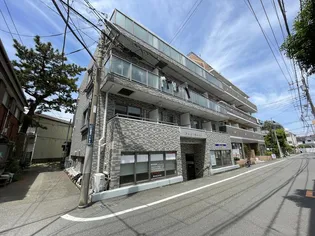 片瀬江ノ島 藤ビル【2階】の外観