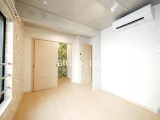 グリーンウェイヤクモ【1階】の居間