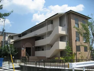 ヴェルデ山科【3階】の外観