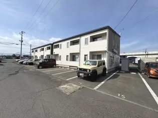 ヴェルニーナB棟【1階】の外観