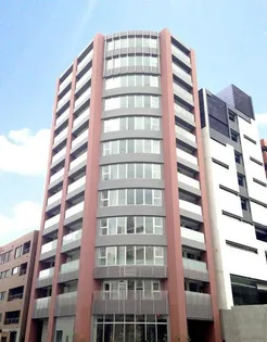 東京都港区南青山6【マンション】の外観