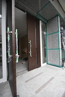 フジタワーマンション【2階】の外観