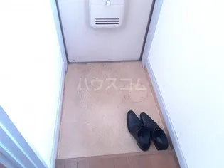 セゾンドローリエII【2階】の玄関