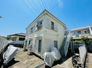 神奈川県横浜市港北区岸根町【アパート】の外観