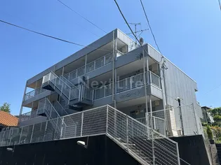 東京都多摩市東寺方【マンション】の外観