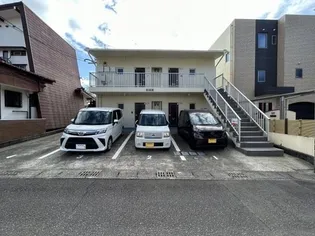 紫館【2階】の外観
