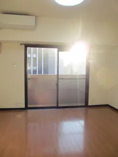 ピュアドームパレス博多の画像