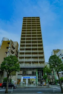マンスリー東新宿【18階】の外観