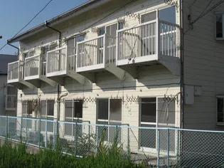 シャイン岩窪(甲府市岩窪町)【1階】の外観