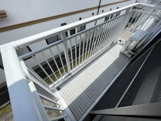 ヴィレッジ巴【2階】の内装