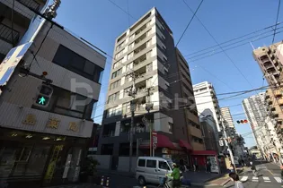 千葉県市川市南八幡5【マンション】の外観