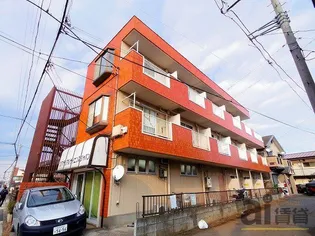 エメラルドハイツ中里【3階】の外観