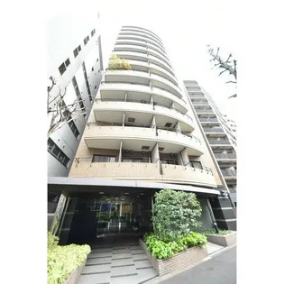 東京都港区南青山6【マンション】の外観