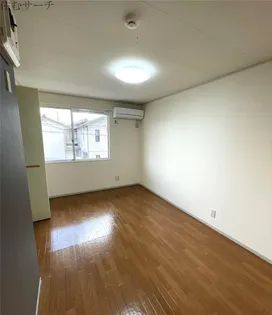 メゾンボザール【2階】の居間