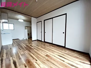 コーポ幸洋【1階】の居間