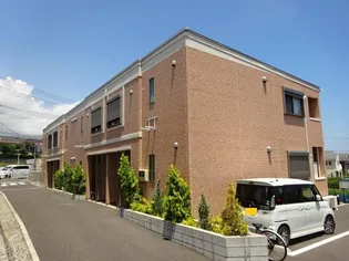 ラークヒル【2階】の外観