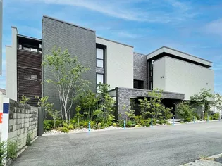 シャーメゾン アリヴィオの画像