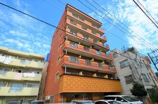 ミエナ・クイーン【3階】の外観