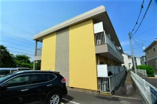 クレセントマンション中里【2階】の外観