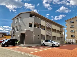 クレセント ヒルズ B棟【2階】の外観