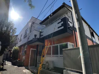 長瀬駅前マンション【1階】の外観