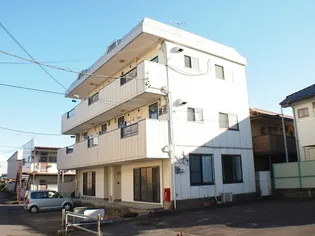 シャトーF【2階】の外観