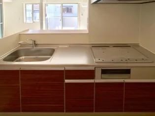 プラウド ヴィラ E【1階】のキッチン