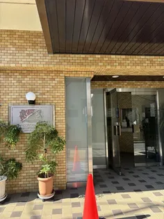 東京都中野区東中野4【マンション】の外観