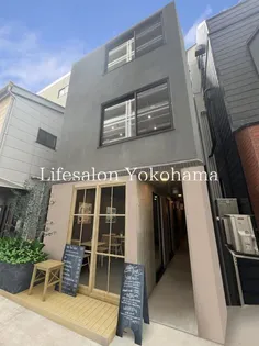 trias Motomachi【3階】の外観