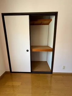 カーム・クウォーターB【2階】の内装