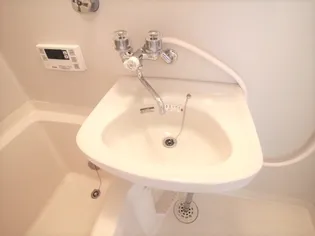 カーム・クウォーターB【2階】の内装