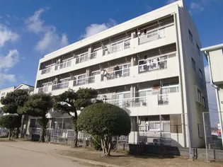 長谷コーポ【3階】の外観