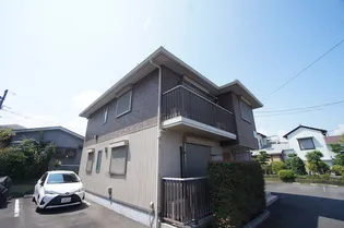 ルミエール湘南B【1階】の外観